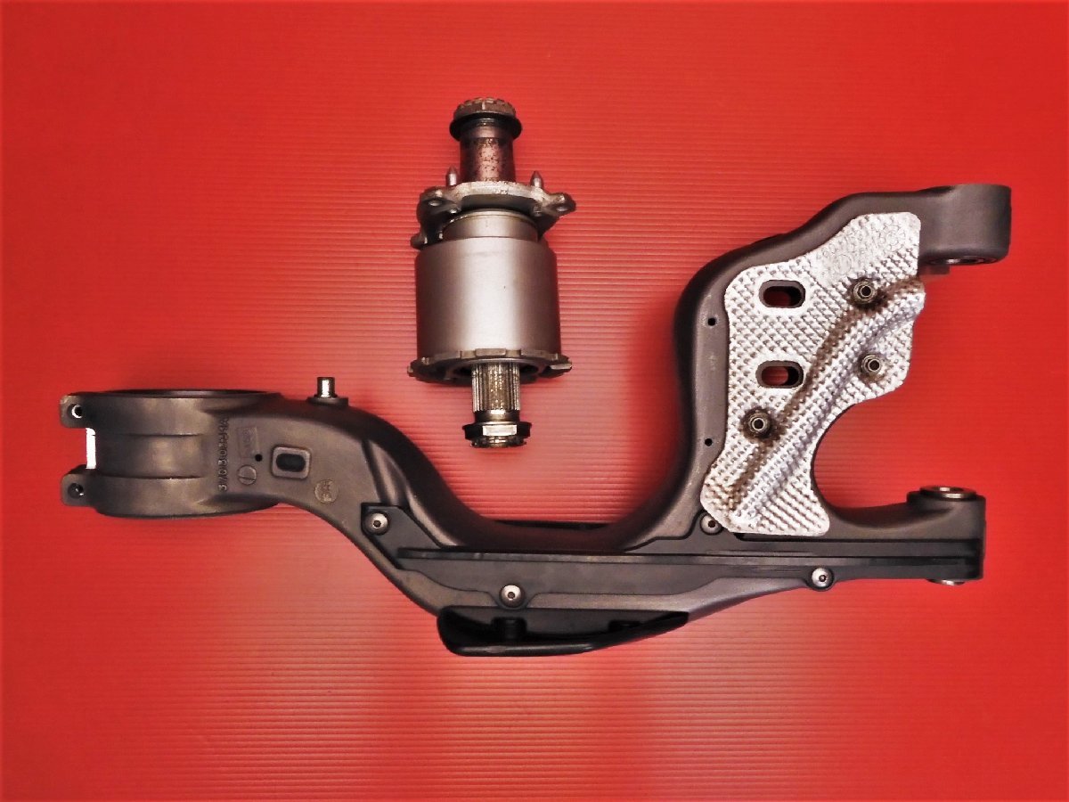 140[ оценка A] Ducati multi Strada 1000 фактически работающий оригинальный качающийся рычаг Swing Arm pro-arm ASSY 46011531A 37030331A 75630062A