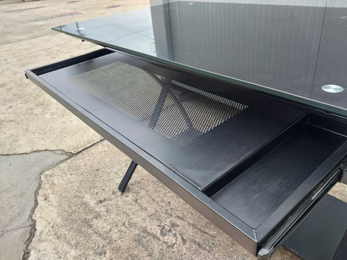 *①* office desk *PC desk * office work desk * office desk * office furniture * glass made * disassembly possibility * length 60cm* width 120cm* height 73cm* receipt warm welcome *