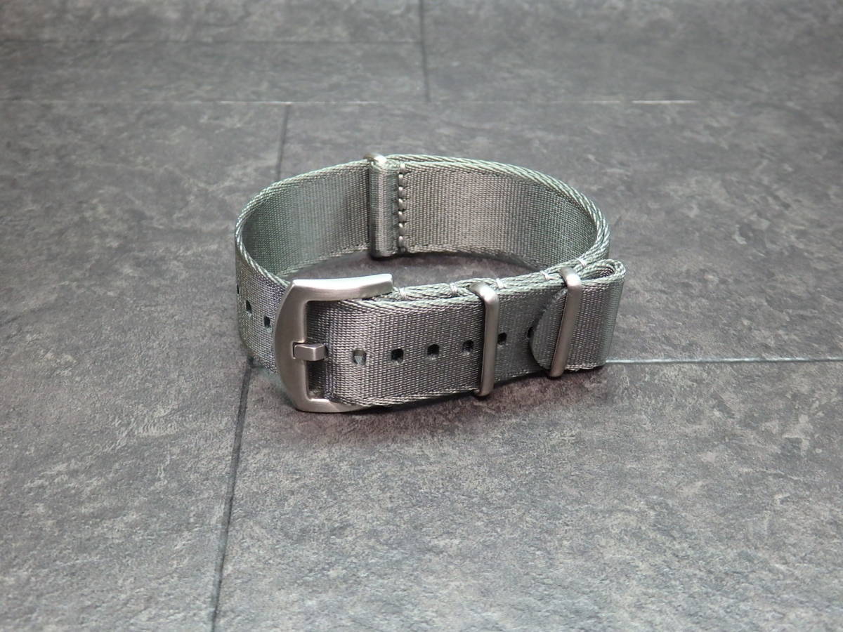 NATOストラップ【20mm/22mm】先通しナイロンベルト グレー 高 NATOストラップ【20mm/22mm】先通しナイロンベルト グレー 高