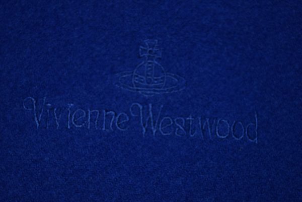 ★ヴィヴィアン・ウエストウッド★Vivienne Westwoodの人気のコバルトブルー、青、お洒落なマフラー_画像6