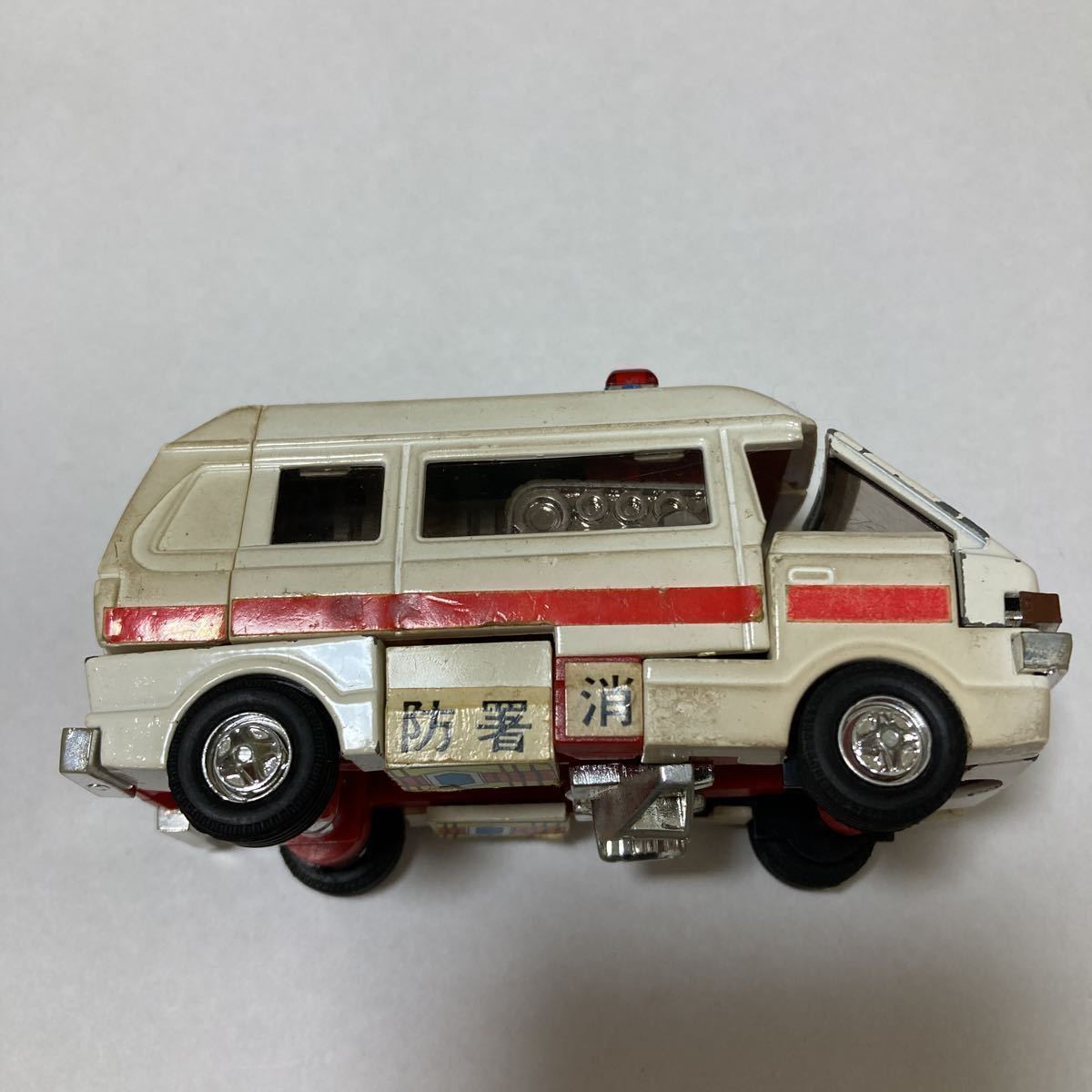 生産完了商品 ダイアクロン カーロボット ワンボックスチェリー