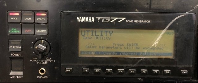 〇YAMAHA ヤマハ TG77 音源モジュール TONE GENERATOR 【ジャンク品