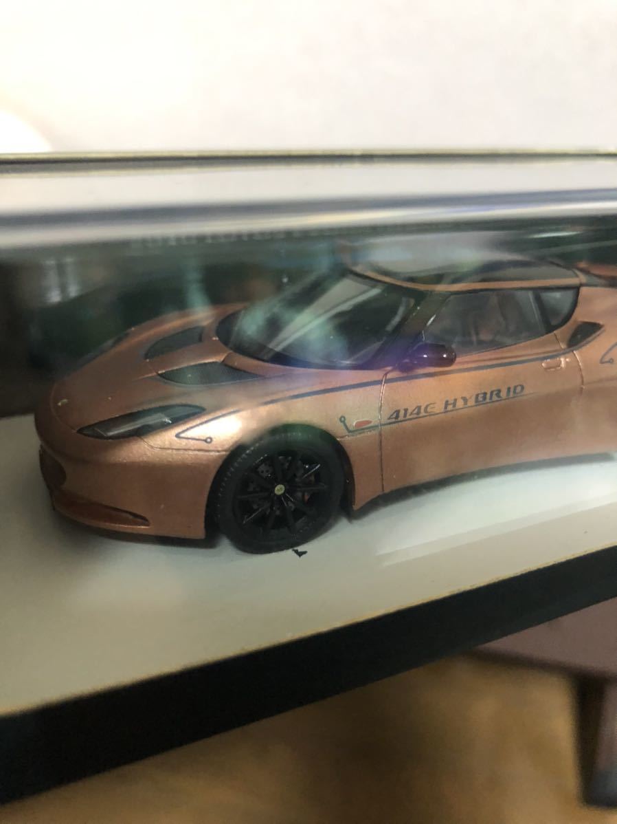 374 未開封 1/43 スパーク ロータス エヴォーラ ハイブリッド 2010 BROWN MET ミニカー LOTUS 模型 完成品_画像4