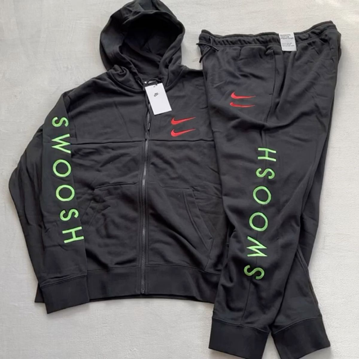 新品 XXL NIKE SWOOSH スウッシュ セットアップ 上下セット 新品 XXL NIKE SWOOSH スウッシュ セットアップ 上下セット