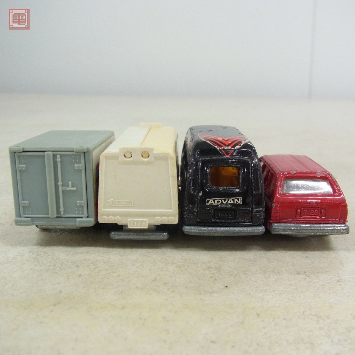 トミカ コマーシャルカーセット2 車体のみ 4台set 日産 キャラバン