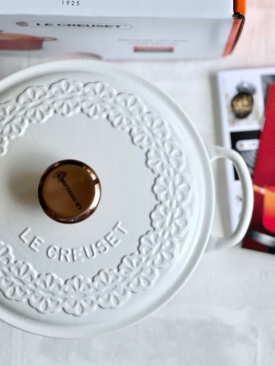 LE CREUSET ル・クルーゼ レースレリーフ ココット ロンド 20cm-