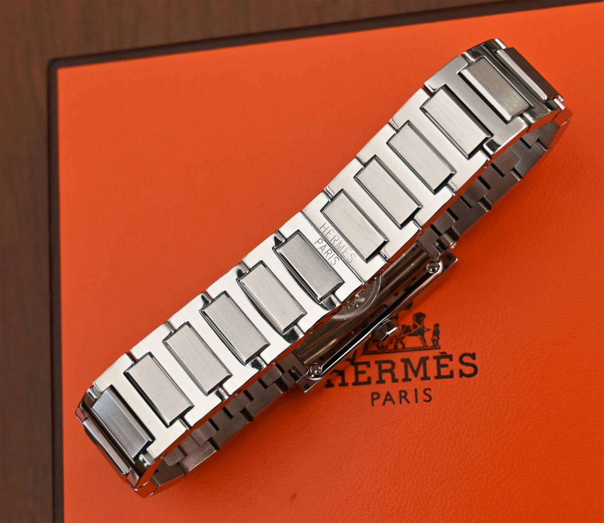 【メンテ/磨き済・極美品】HERMES エルメス タンデム レディース TA1.210(電池交換済)内寸~16.3cm『全国送料無料&1年保証』