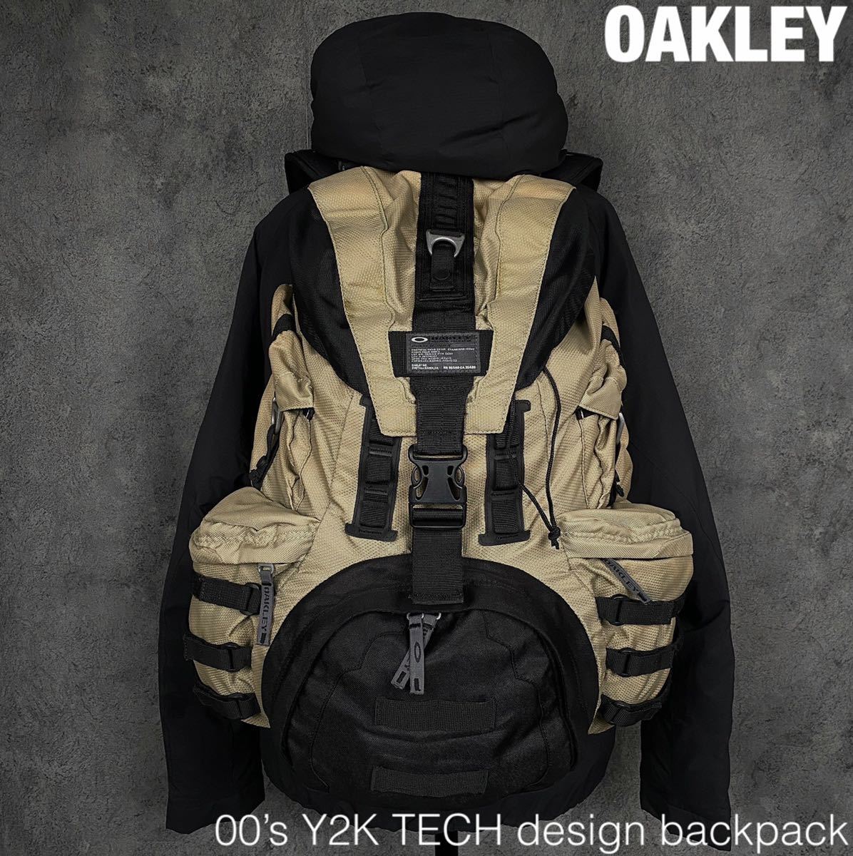 00s OAKLEY オークリー ICON PACK リュック Y2K TECH | icasdg.atu.edu.iq