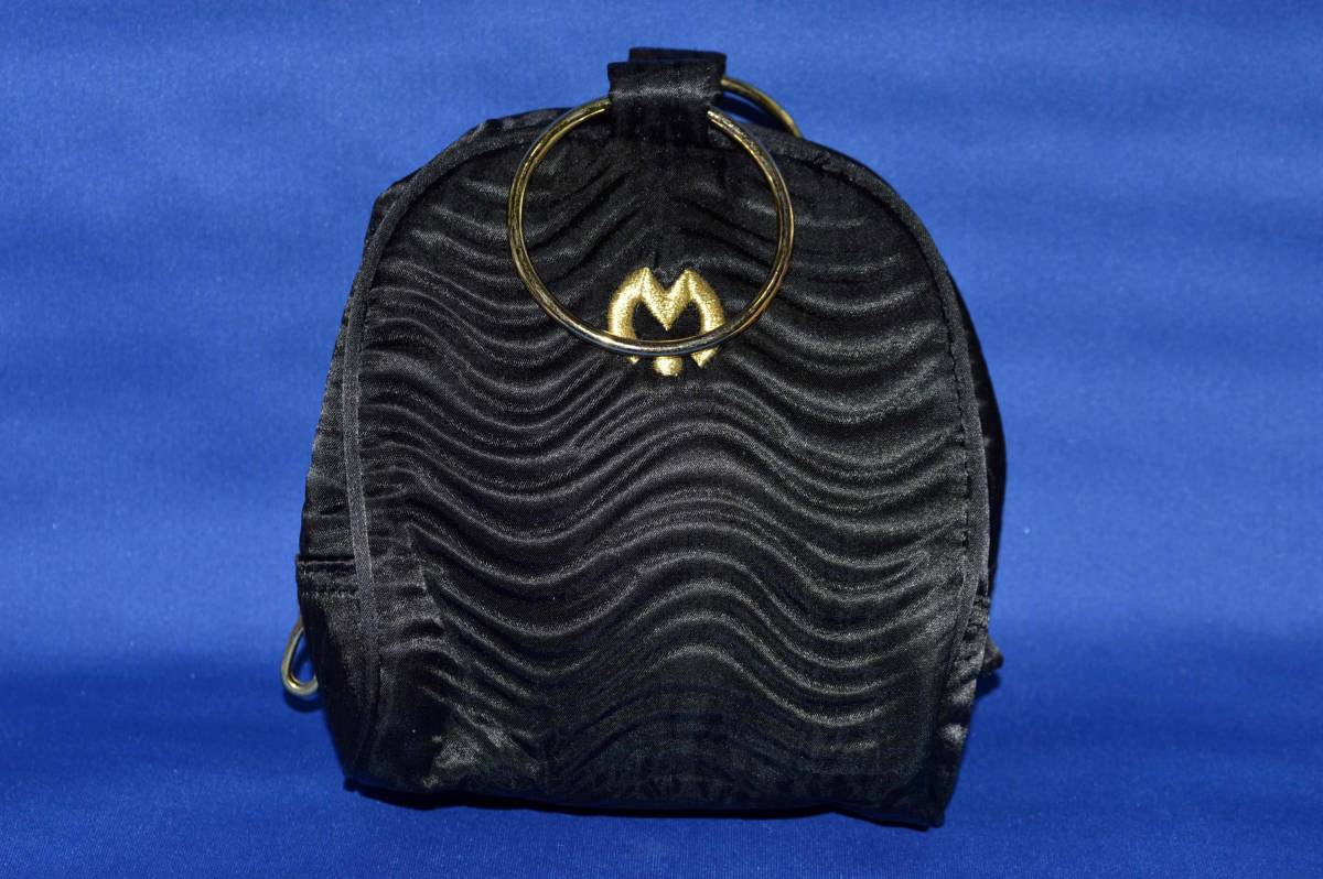  Mila Schon ( Menard ) золотой цвет кольцо держать рука текстильный Mini ручная сумочка чёрный серия цвет размер :14.X12.5.X10.5.( не использовался )