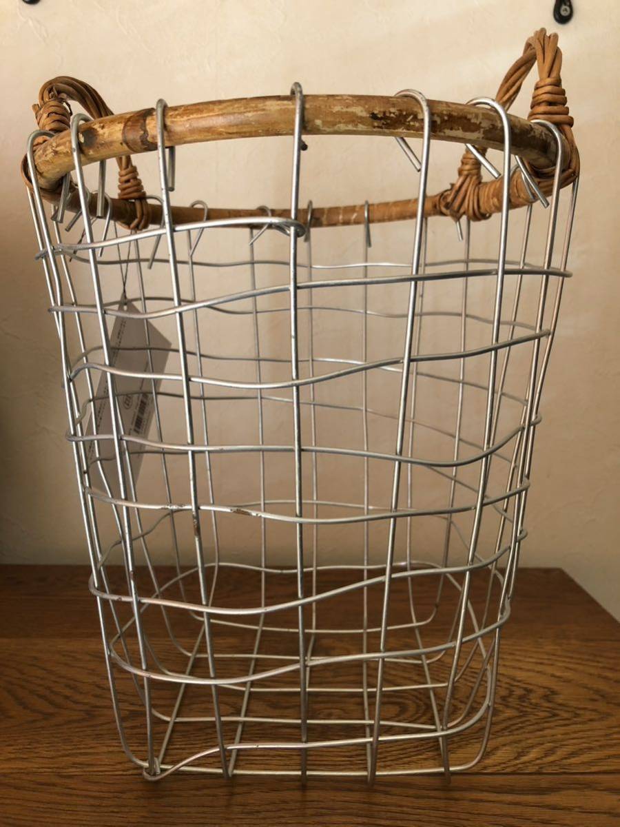 PUEBCO RATTAN TOP WIRE BASKET / Small Pacific furniture 