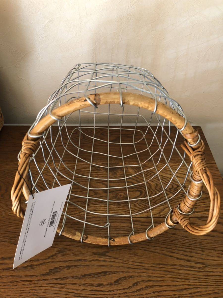 PUEBCO RATTAN TOP WIRE BASKET / Small Pacific furniture 