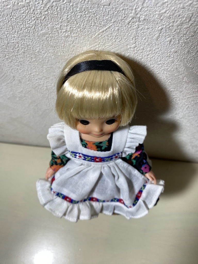 タイニーベッツィーマッコール　スプリングブロッサム Tiny Betsy McCall　Spring Blossom フィギュア　人形_画像7