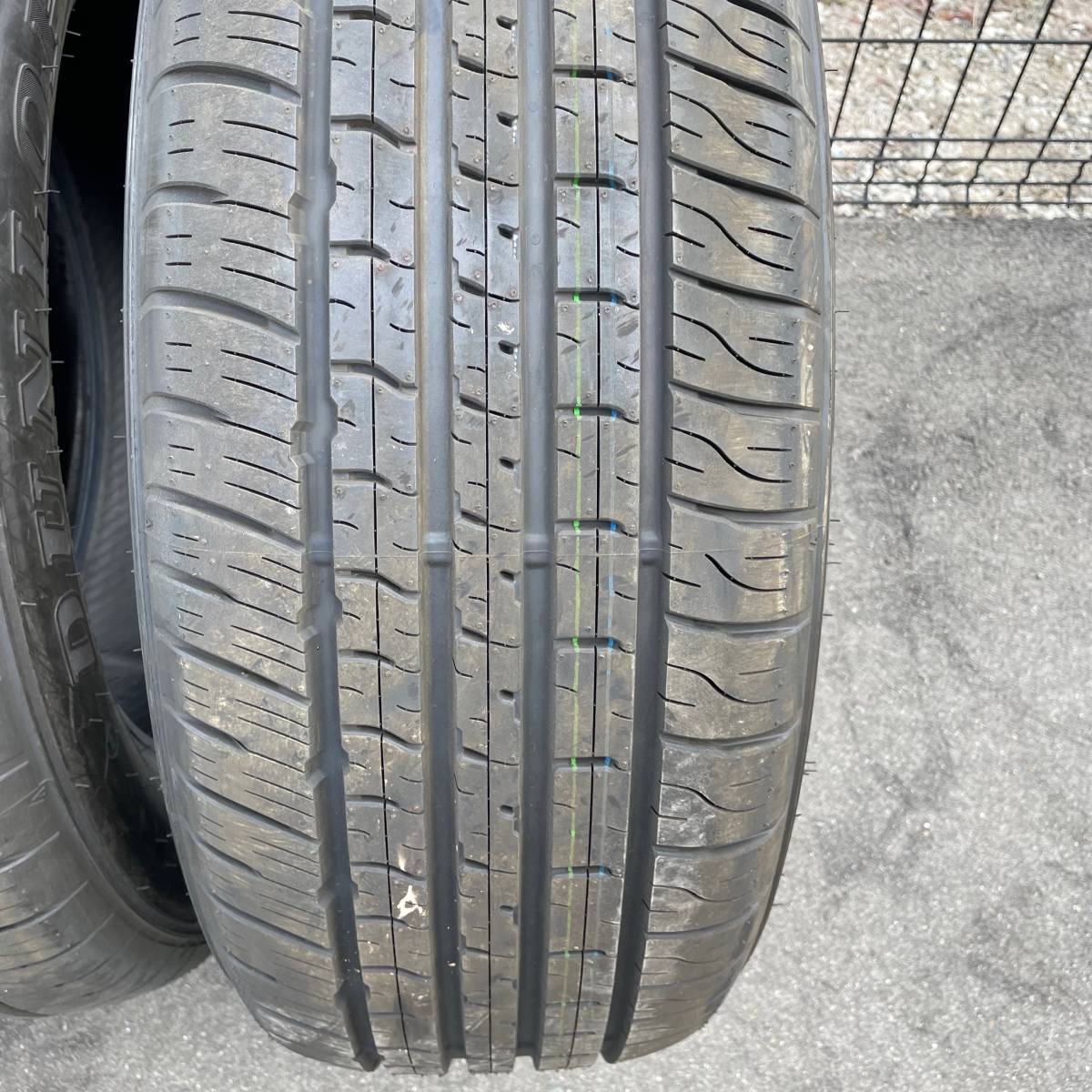 国内正規□ ランクル300 新車外し 265/55/20 - 通販 - www