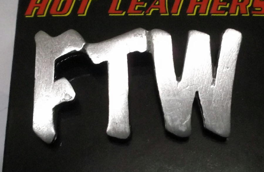 ★FTW ピンズ Fuck the World 新品! アクセサリー tattoo biker punk 雑貨_画像2