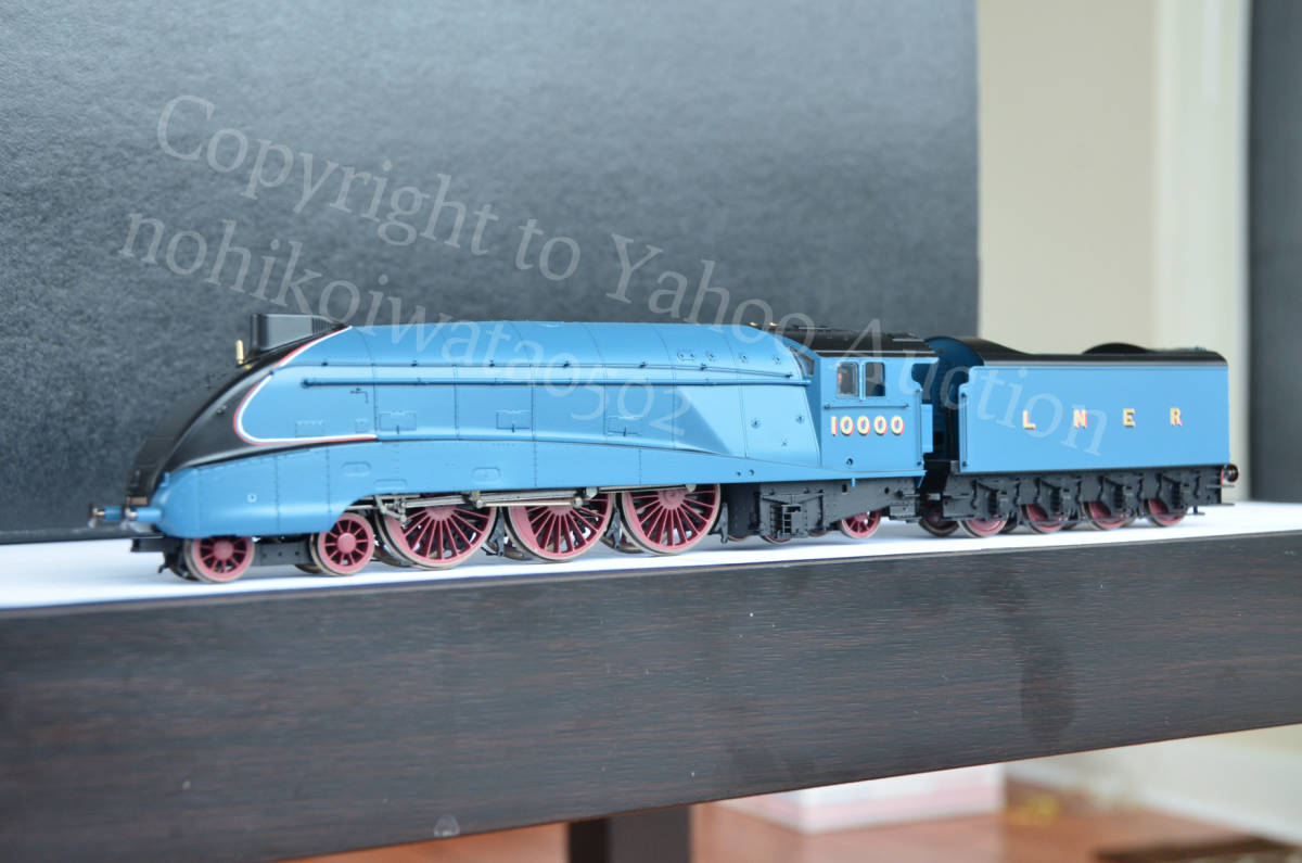 数々の賞を受賞 R3843 HORNBY LNER 蒸気機関車 HUSH 再製作HUSH #10000