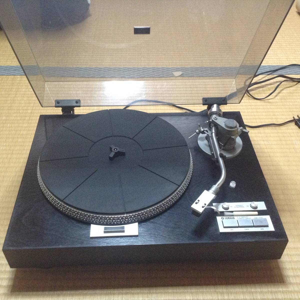 YMAHA YP-D7 record player working properly goods, cartridge attaching.