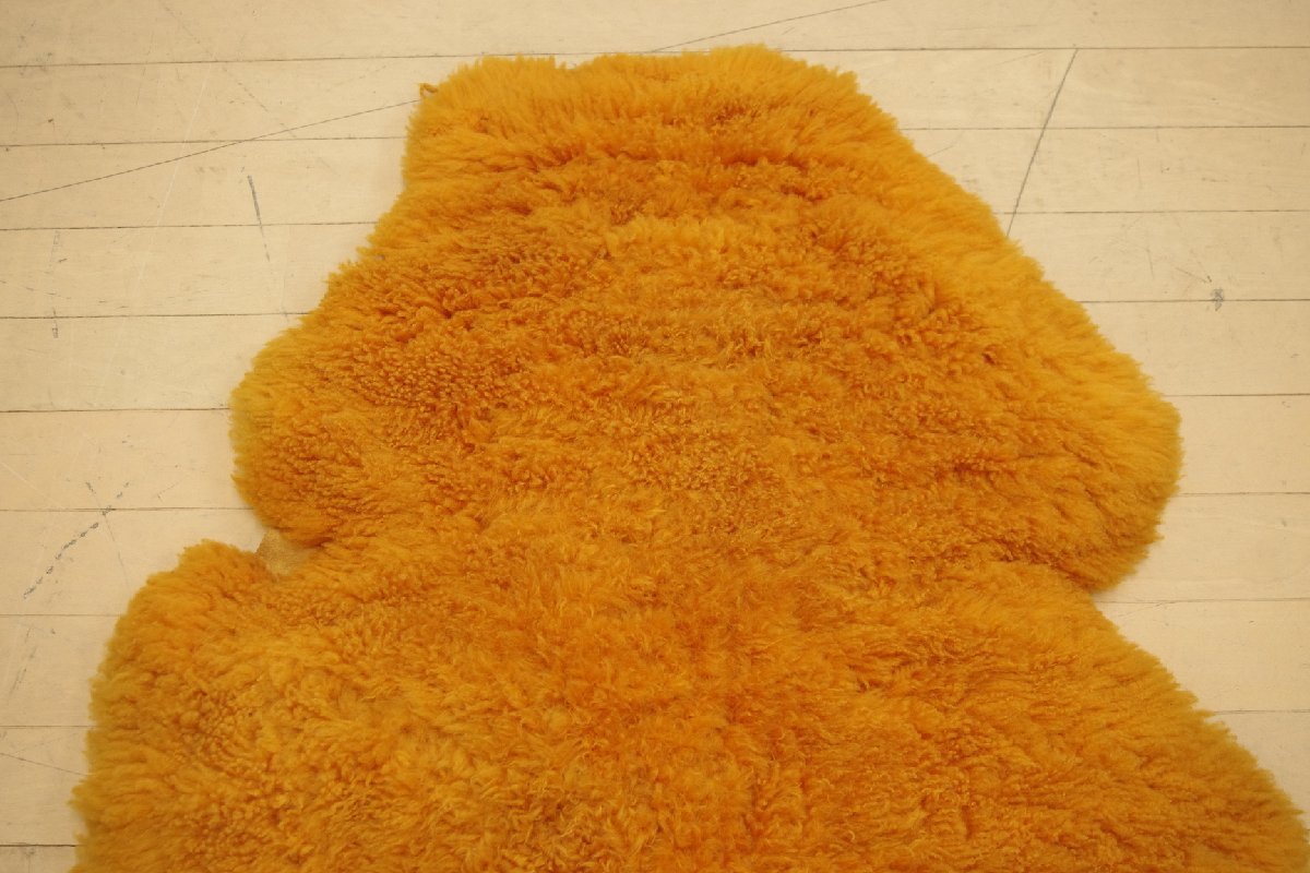 一点物 ムートンラグ オレンジ 羊毛 ウールカーペット シープスキン 子羊 絨毯 敷物 玄関マット インテリア リビング 98×74cm_画像3