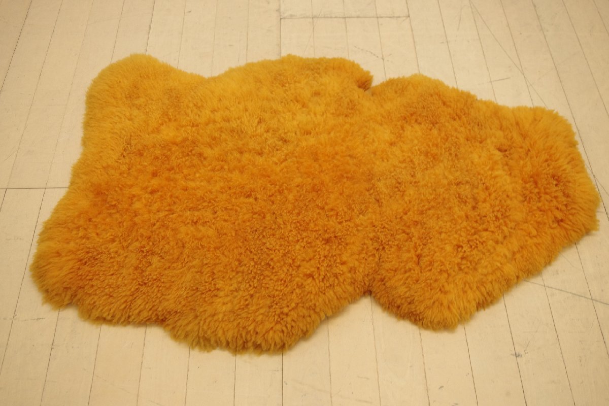 一点物 ムートンラグ オレンジ 羊毛 ウールカーペット シープスキン 子羊 絨毯 敷物 玄関マット インテリア リビング 98×74cm_画像2