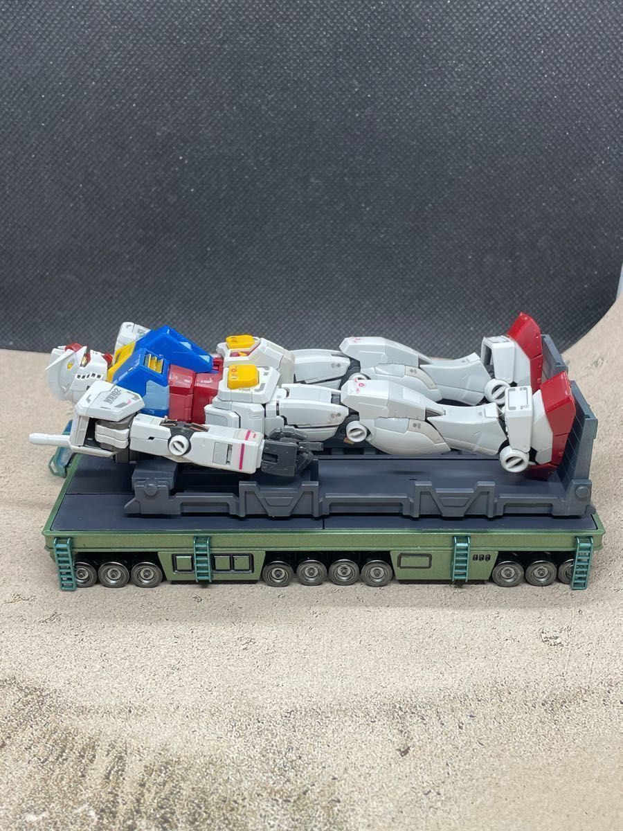 ガンダム大地に立つ RG RX-78-2 ガンダム&EX ガンダムトレーラー ガンダム大地に立つ RG RX-78-2 ガンダム&EX ガンダムトレーラー