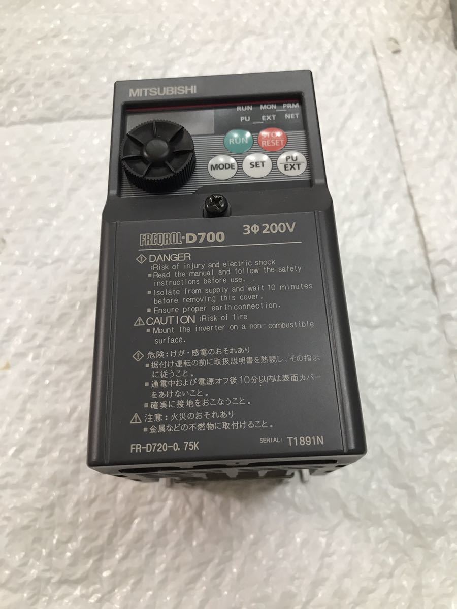 ☆新品未使用☆三菱電機 インバータ FR-D720-0.75K-
