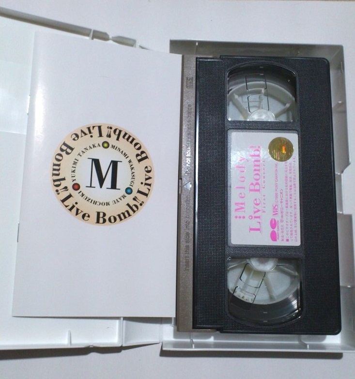 VHS идол Melody Live видео [Live Bomb!!] б/у 