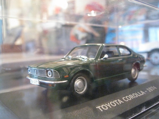 ★海外販売品エディコラ1/43トヨタカローラ-1974 モスグリーン★の画像1