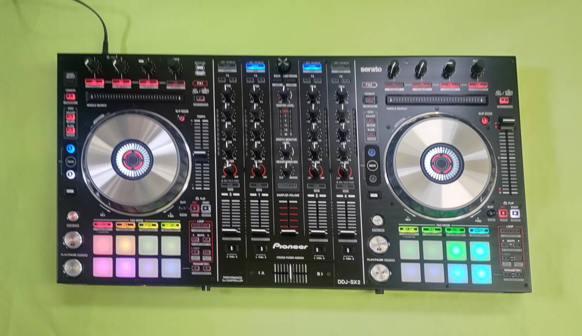 売れ筋新商品 Pioneer びができる⊌ DJ Pioneer DDJ-200 / DDJ-200