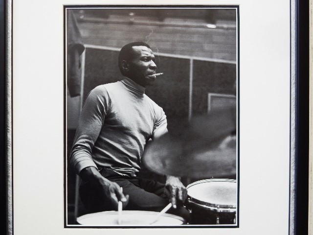  L ведро * Jones /Elvin Jones recordings at studio,1964/ искусство Picture рамка / Jazz драма -/jazz/ интерьер / монохромный фотография 