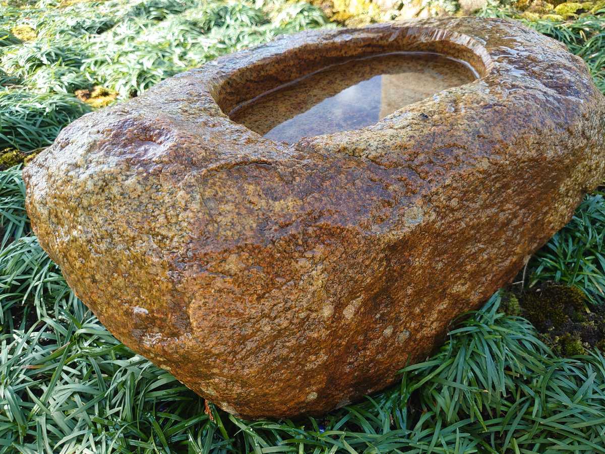 鞍馬石 本鞍馬石 京都 35kg~45kg 蹲 つくばい 庭石 加茂七石 日本庭園