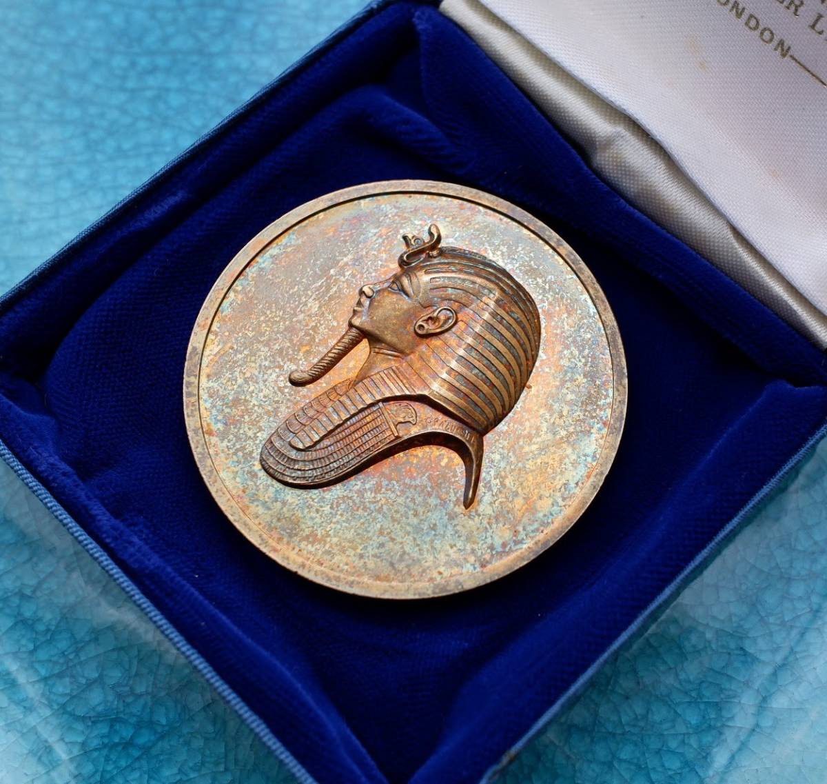 超逸品】1972年 エジプト ツタンカーメン 22金 ギルト 銀メダル-