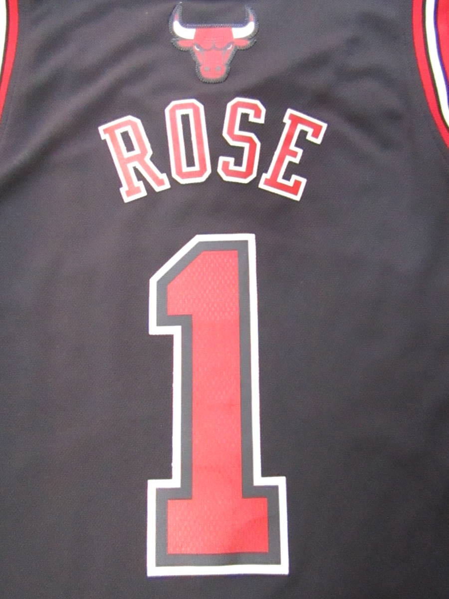 美品 NBA ROSE ＃1 デリック・ローズ BULLS シカゴ・ブルズ adidas アディダス製　ユニフォーム　バスケ ゲームシャツ　ジャージ　刺繍_画像5