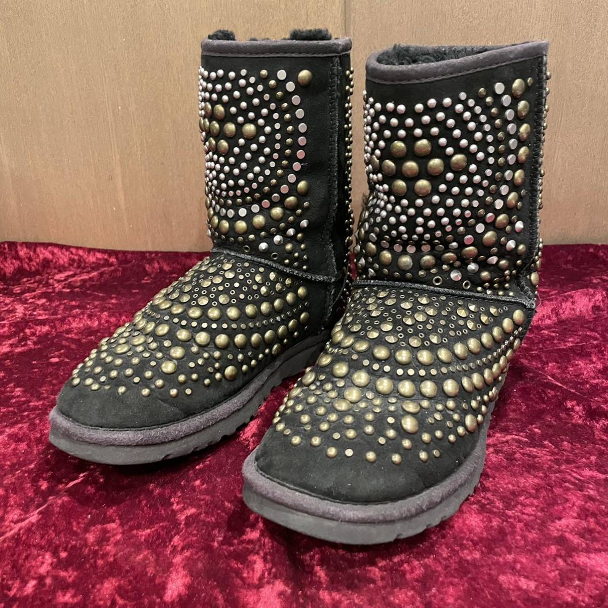 UGG アグ JIMMY CHOO ジミーチュウ コラボ スタッズ ブーツ 靴