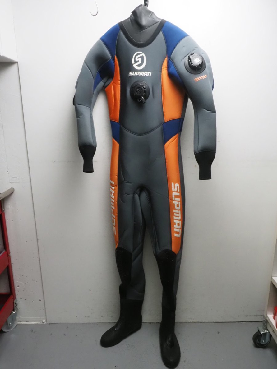 新品本物】 USED WorldDive [51907] ランク:AA 平置きサイズ:胸囲51cm