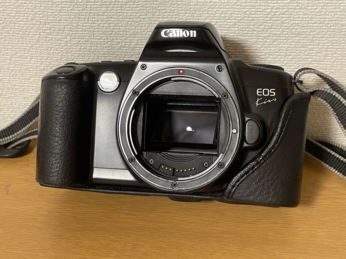 117 Canon キャノン EOS Kiss フィルム一眼レフカメラ、 EF 75-300、EF28-80、セミハードケース　まとめ売り_画像9