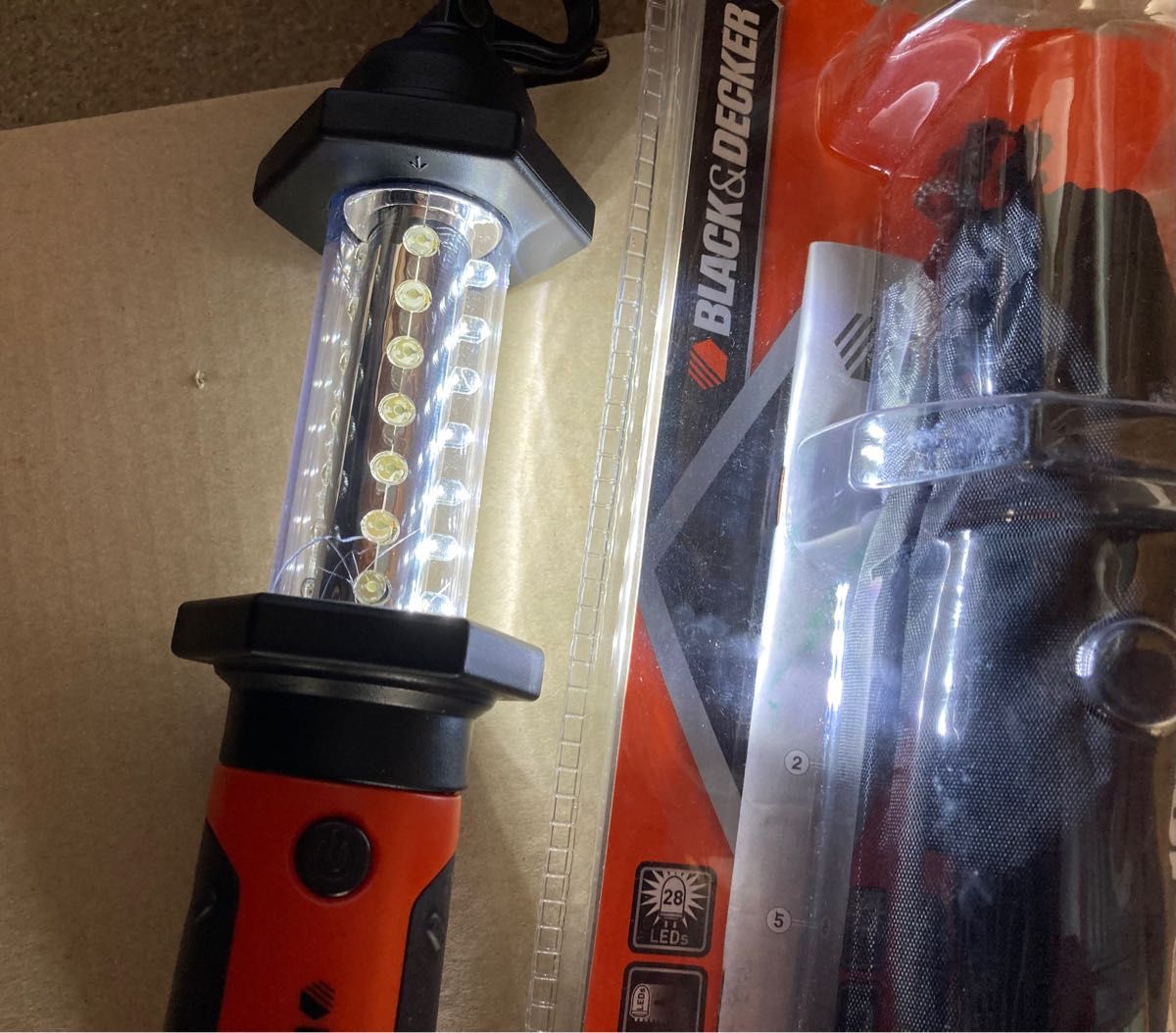 ブラック&デッカー  LEDライトバー 360 BDLB28- XJ［中古品 ］BLACK&DECKER