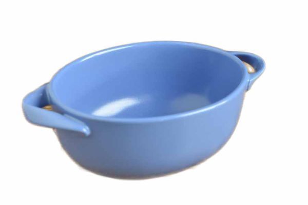 アメリカの著名なデザイナーによるデザイン　オーブン料理に！ ■リンドスタイメスト■BLUEブルー青色　オーバルキャセロール16cmココット_画像4