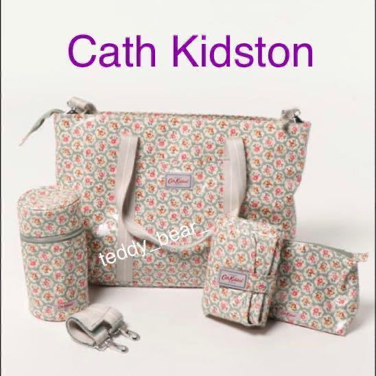 未使用　キャスキッドソン　Cath Kidston マザーズバッグ　４点セット　ショルダーバッグ　トートバッグ　ベビーカー取り付け可能　花柄