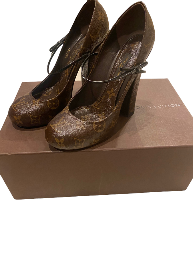 即決!美品 LOUIS VUITTON ルイヴィトン モノグラムパンプス 36 1/2