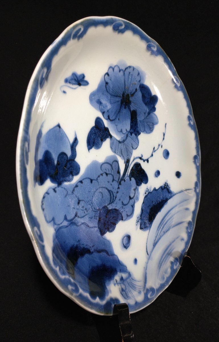 古伊万里 染付 蝶と牡丹文 25cm 輪花 中皿 江戸中期 Bsemxdo-21a2682k