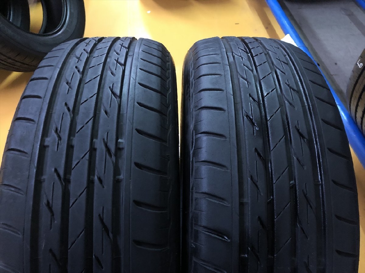 N-0566【中古タイヤ】215/60R16 ブリヂストン NEXTRY 7~8分山×2本 マークXなど【福岡 店頭交換もOK】_画像1