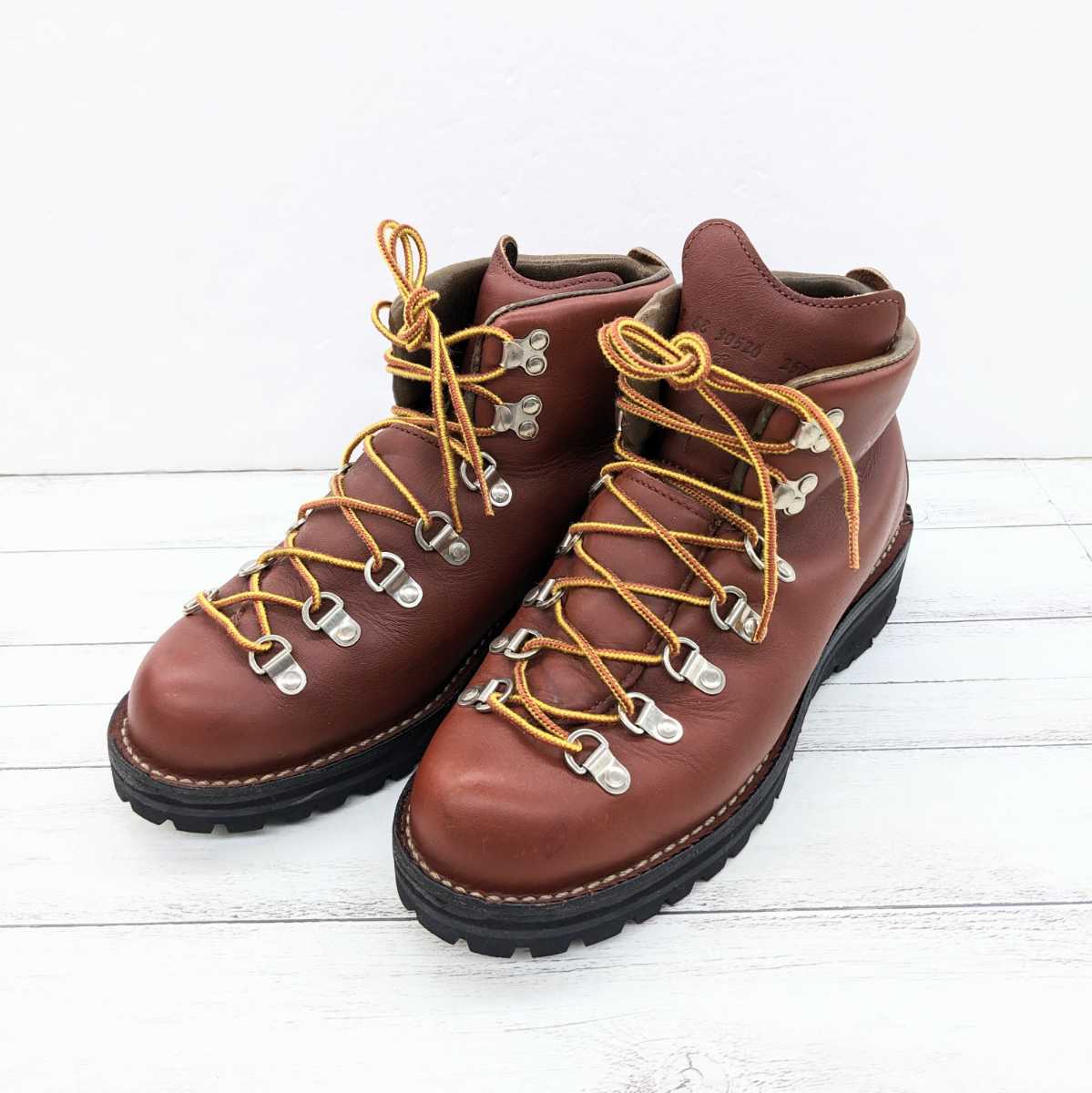 希少 美品 Danner ダナー マウンテンライト 30520 茶 ブラウン ゴアテックス ブーツ レースアップ 刺繍 黒タグ US8 26cm 旧ダナーの画像1