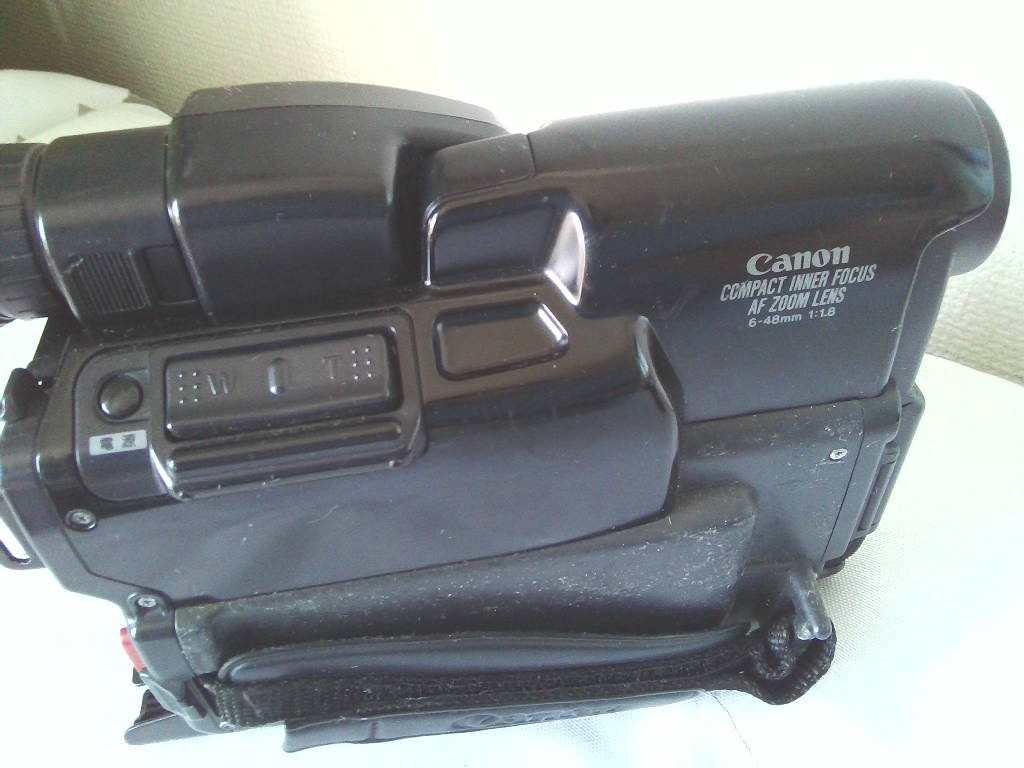 Canon ViDEO i 8 millimeter video camera UC25Hi * Junk 