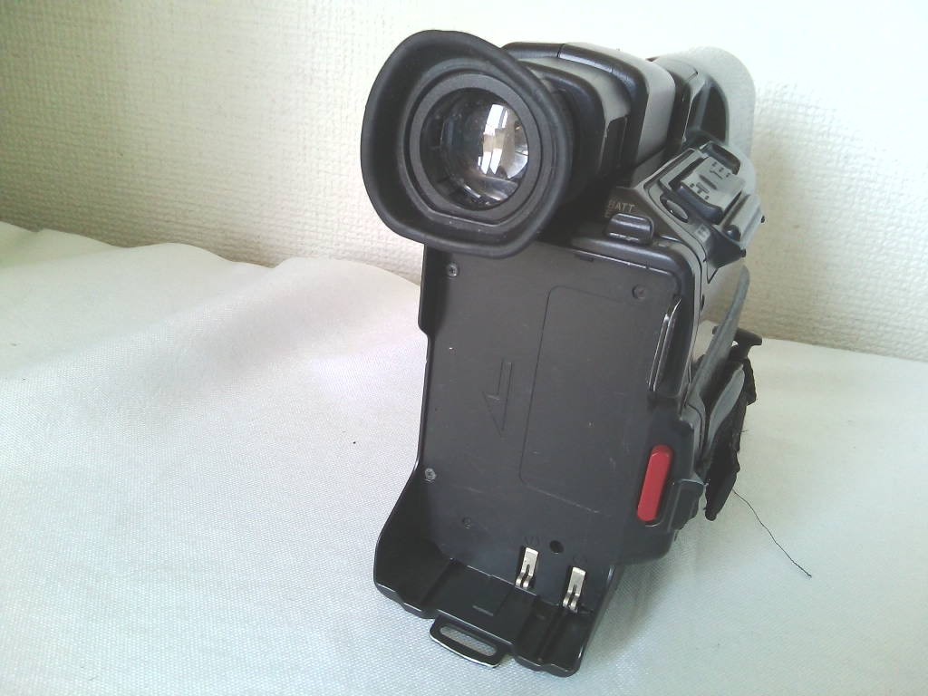 Canon ViDEO i 8 millimeter video camera UC25Hi * Junk 