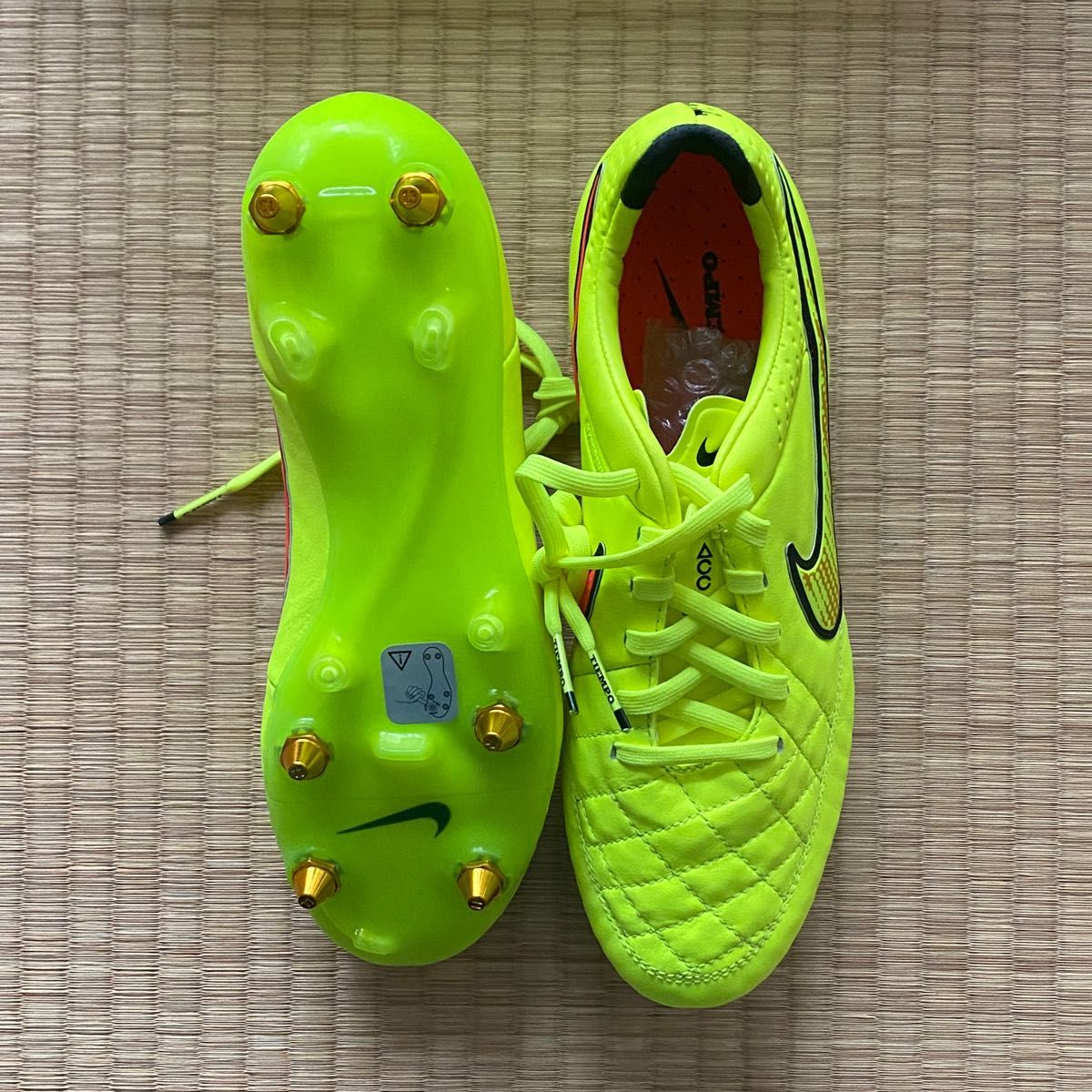 【サッカースパイク】NIKE ティエンポレジェンド HG-E 25.5cm 取り替え式 【サッカースパイク】NIKE ティエンポレジェンド HG-E 25.5cm 取り替え式