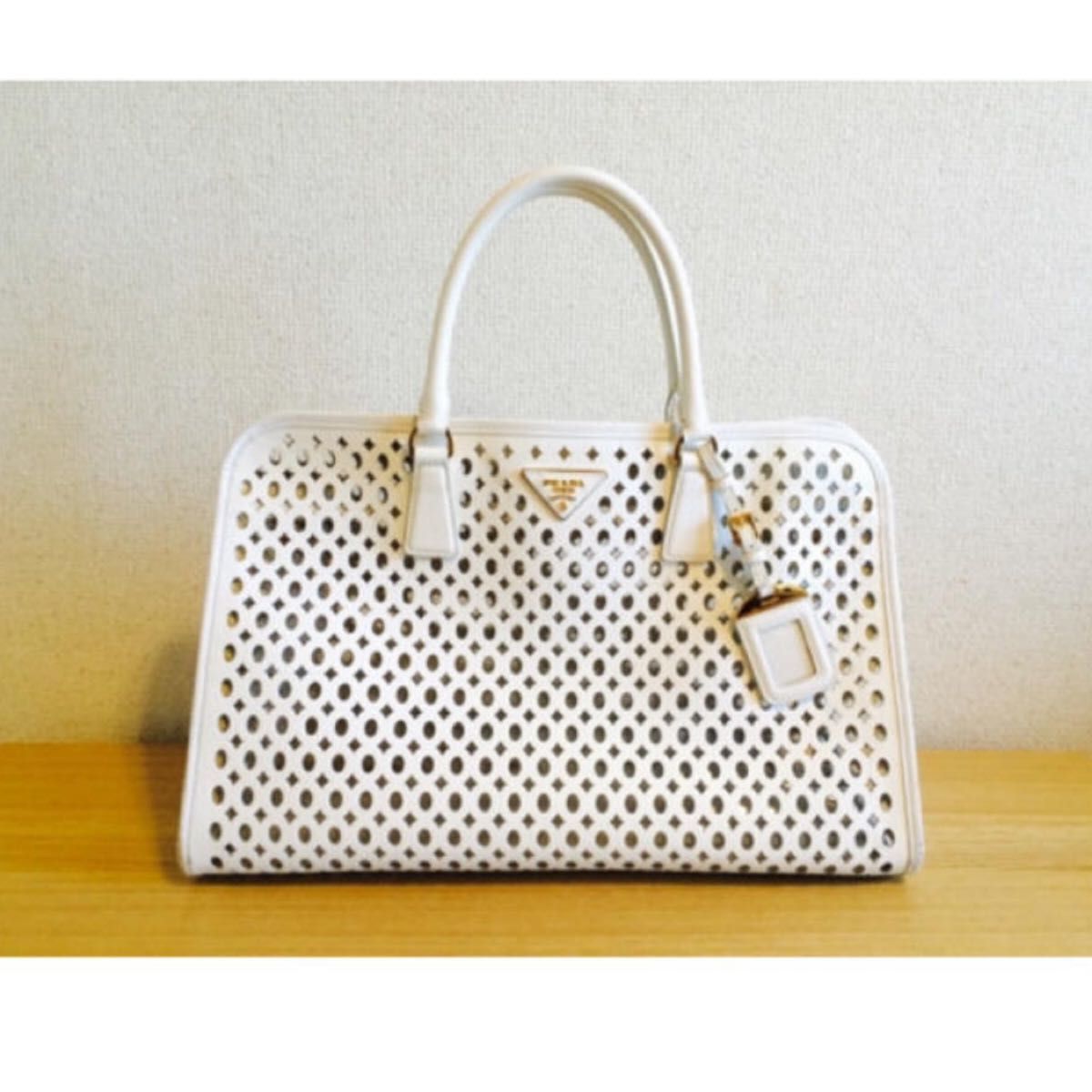 PRADA プラダ メッシュ カゴ バッグ サフィアーノ ホワイト 白 トート