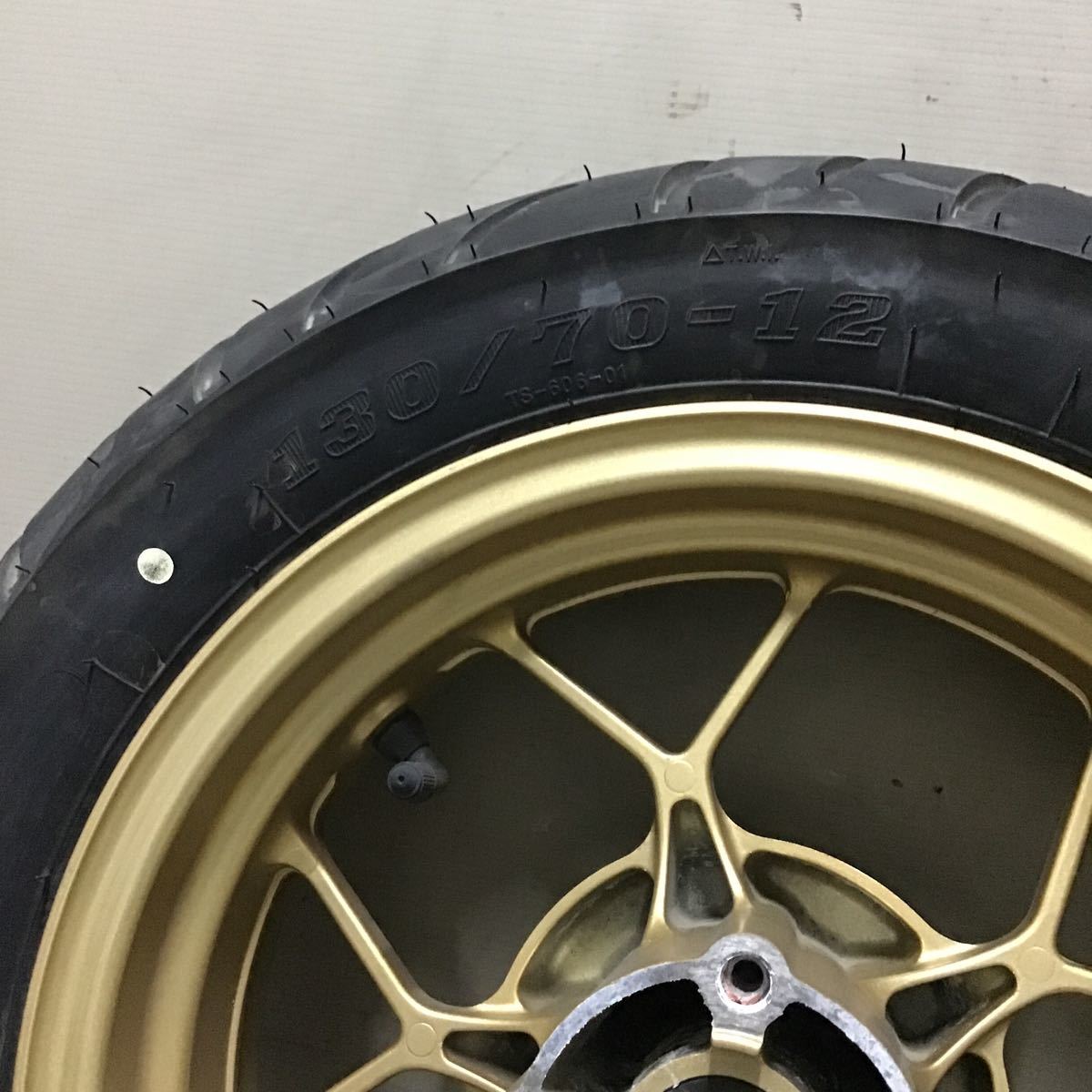 したうえで ヤフオク! - t3-7 ホンダ グロム JC75 リアホイール タイヤ
