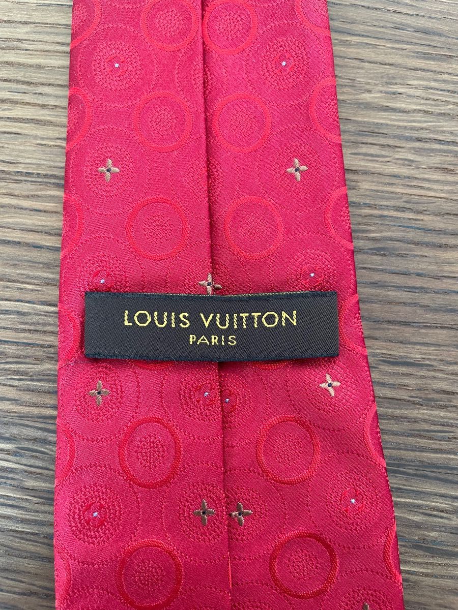 ルイヴィトン LOUIS VUITTON ネクタイ 赤