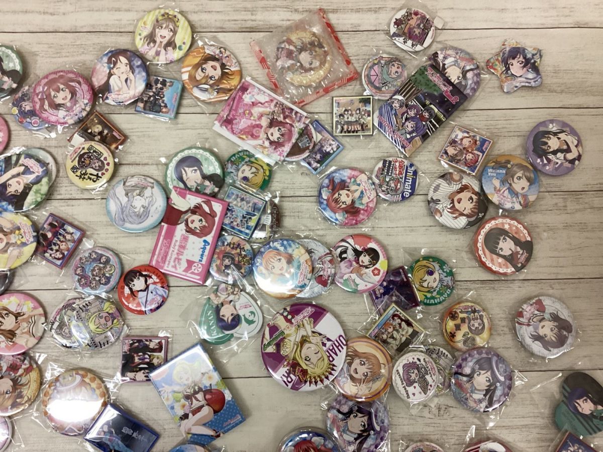 [ present condition ] Rav Live! can badge set sale Watanabe . Tsu island .. country tree rice field Hanamaru Sakura inside pear . other 