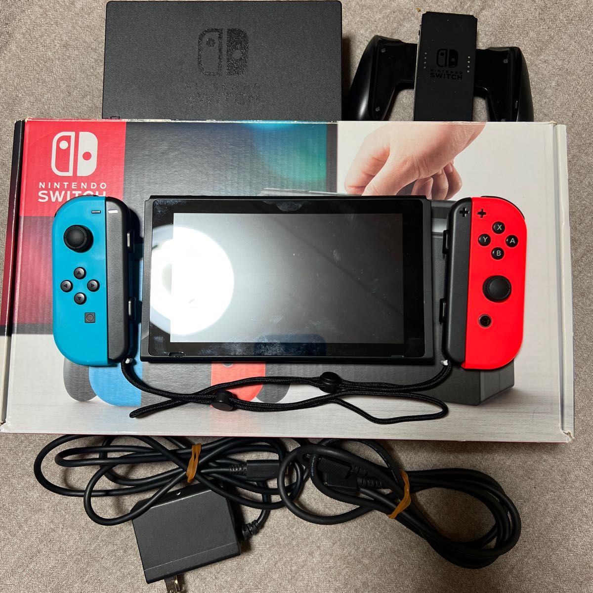 ニンテンドースイッチ Nintendo Switch ネオンブルー ネオンレッド