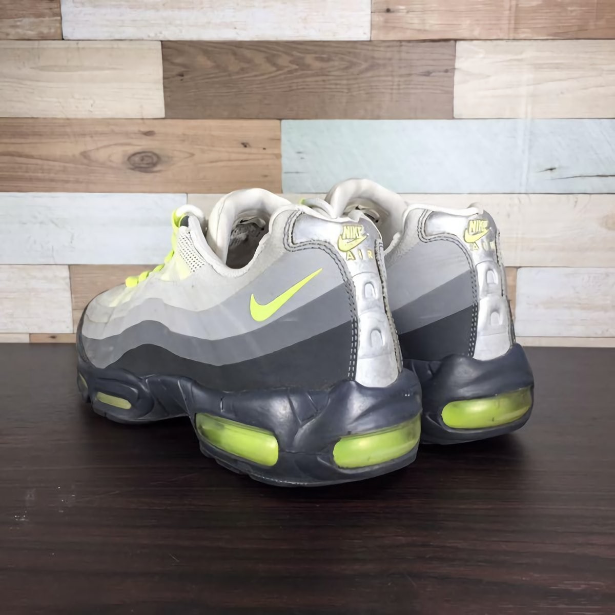 NIKE AIR MAX 95 NO-SEW ナイキ エア マックス 95 ノーソー ネオン